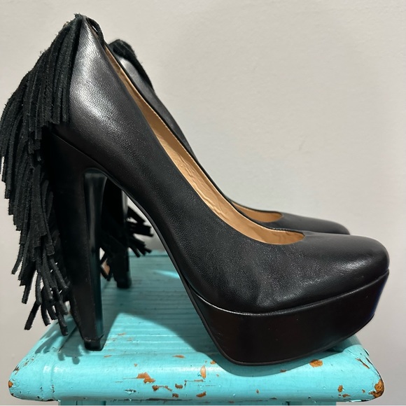 Report Signature Targee Black Fringe Platform Leather Pumps Size 8 - Picture 3 of 16